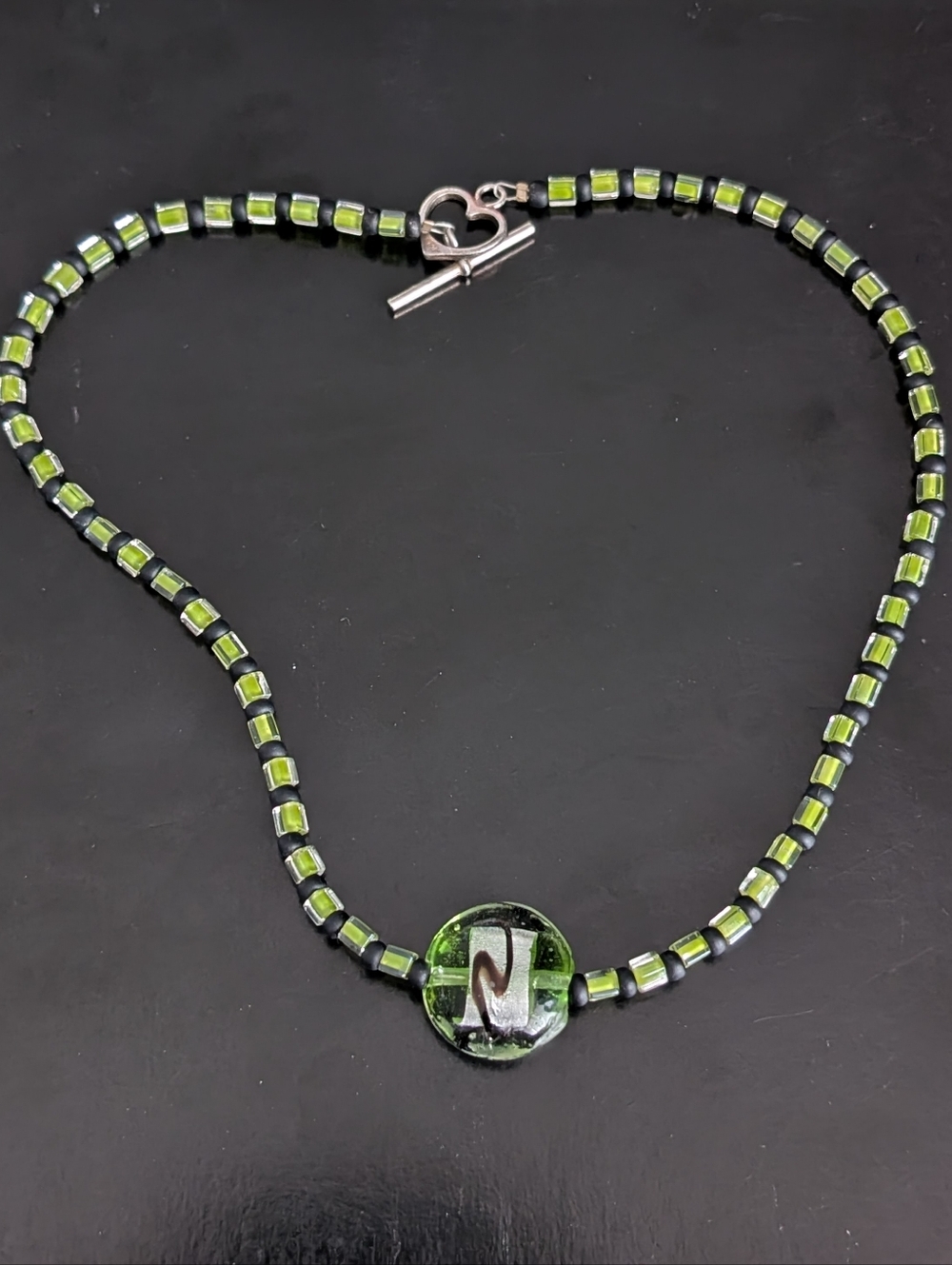 Vintage 90s Blown Glass Bead Necklace With Heart Toggle Clasp 16.5 Inches